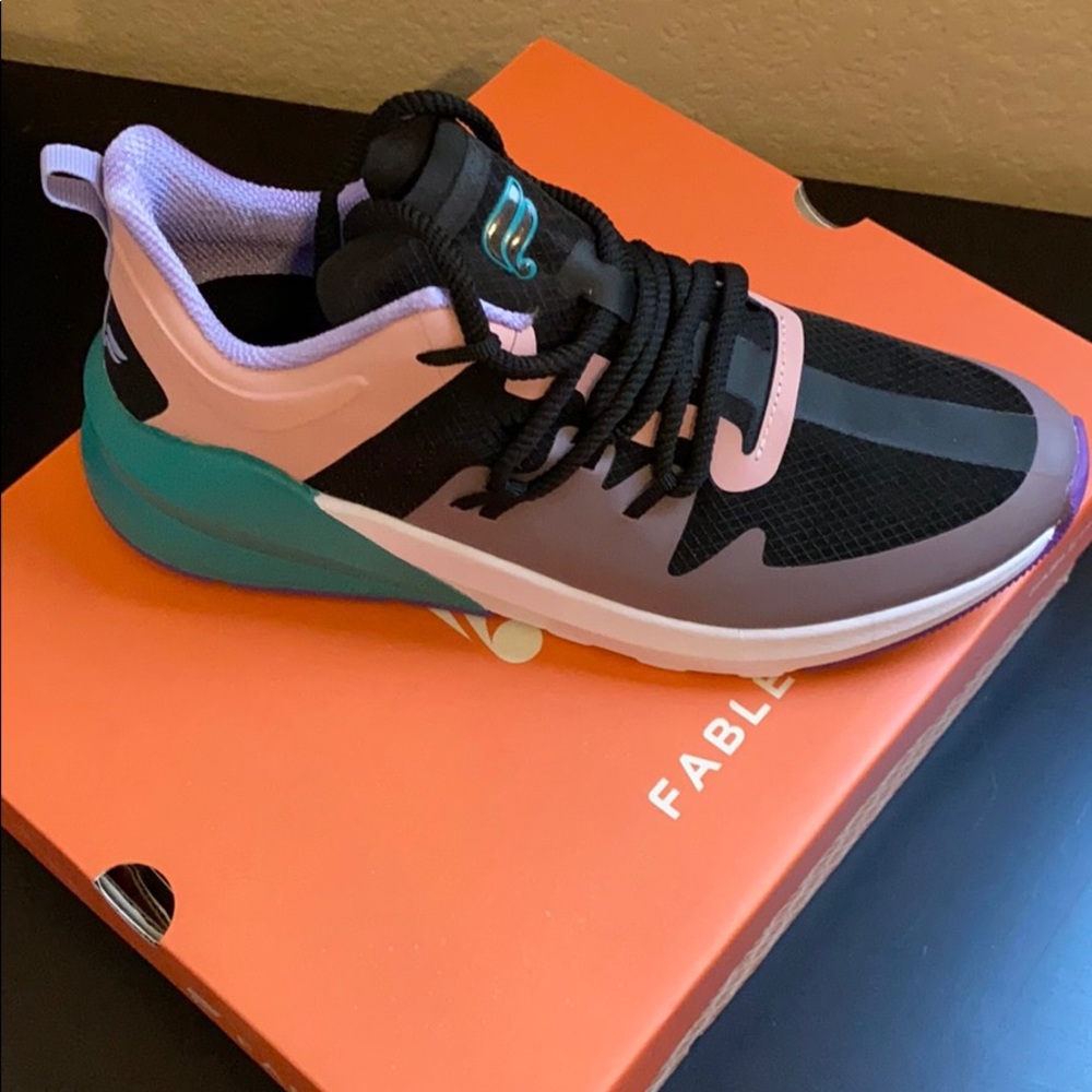 Fabletics sneakers